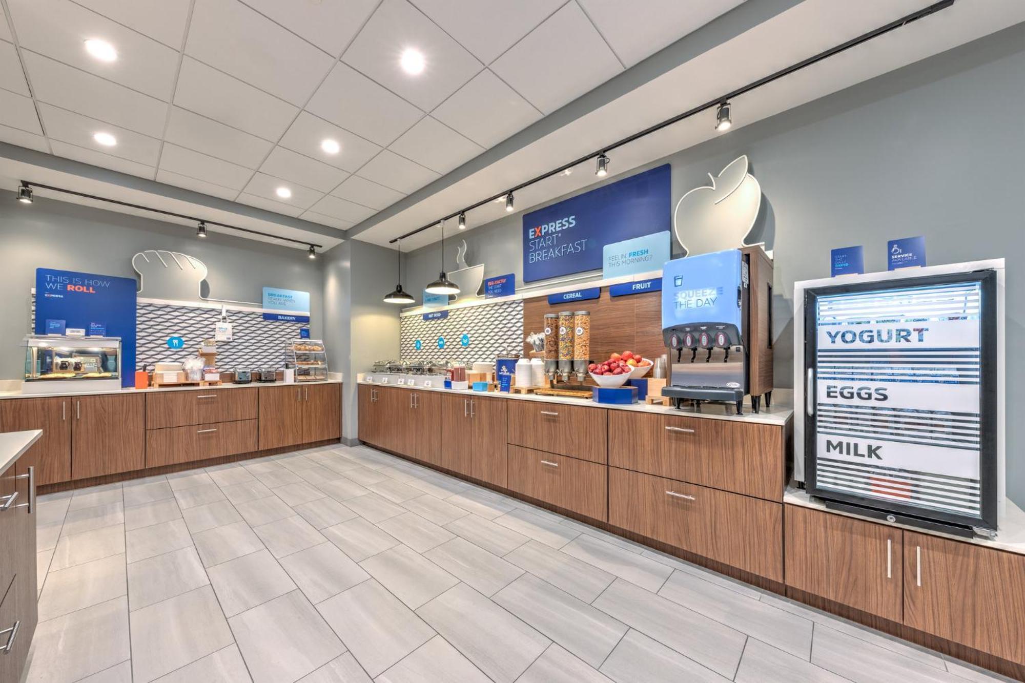 Holiday Inn Express & Suites Austin Airport East By Ihg Buitenkant foto