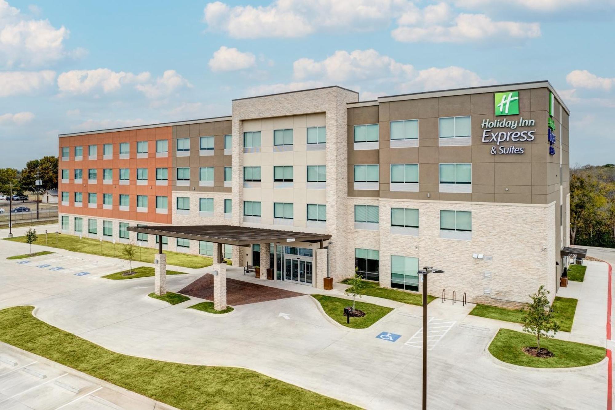 Holiday Inn Express & Suites Austin Airport East By Ihg Buitenkant foto